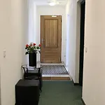 Hotel apartamentowy Kimi 3*