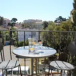 Hotel apartamentowy Kimi 3*