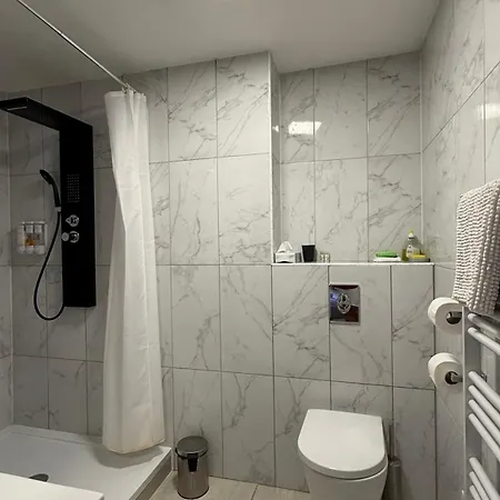 Kimi Aparthotel