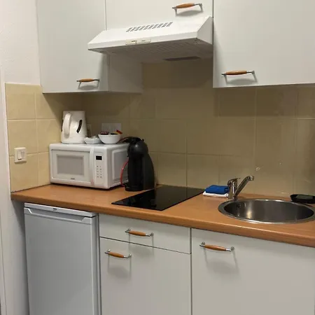 Aparthotel Kimi 3*