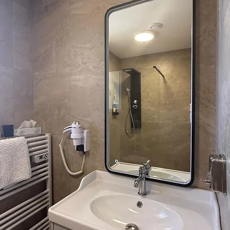 Aparthotel Kimi 3*