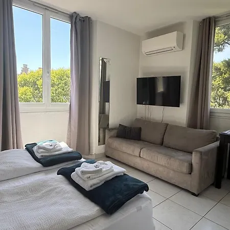 Kimi Aparthotel