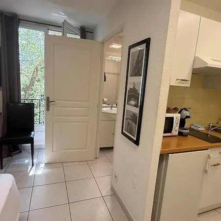 Aparthotel Kimi 3*
