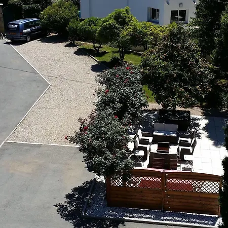Kimi Aparthotel 3*