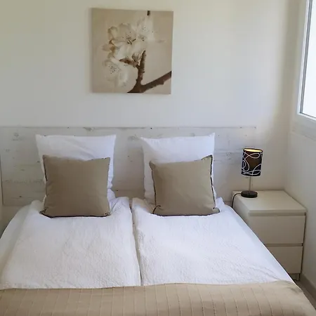 Kimi Aparthotel