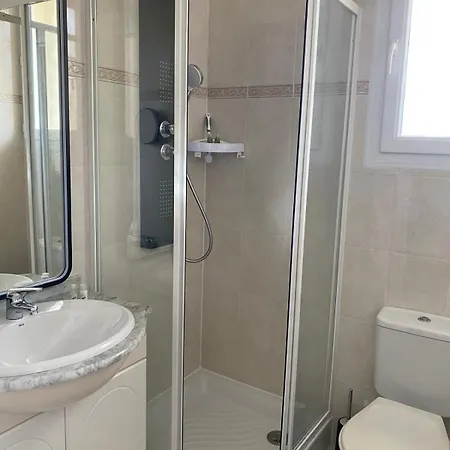 Kimi Aparthotel 5*