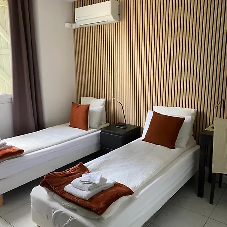 Kimi Aparthotel 5*