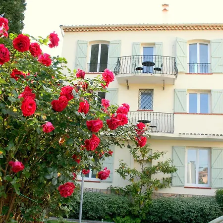 Kimi Aparthotel 5*